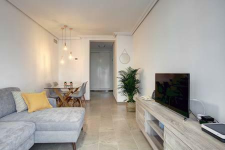 Vista Al Faro Apartment Estepona Ngoại thất bức ảnh