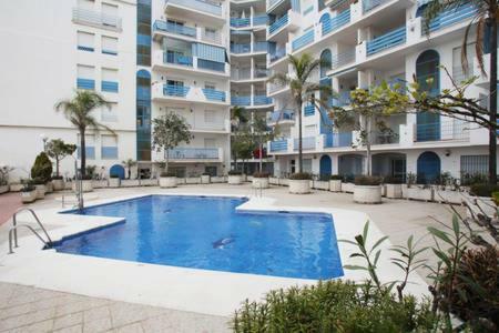 Vista Al Faro Apartment Estepona Ngoại thất bức ảnh