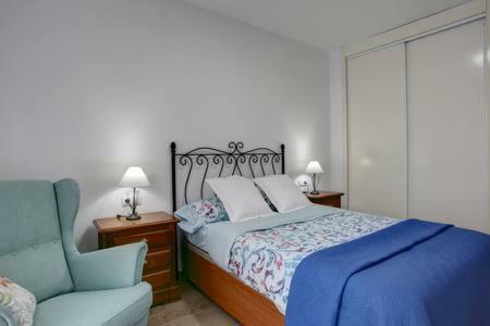 Vista Al Faro Apartment Estepona Ngoại thất bức ảnh